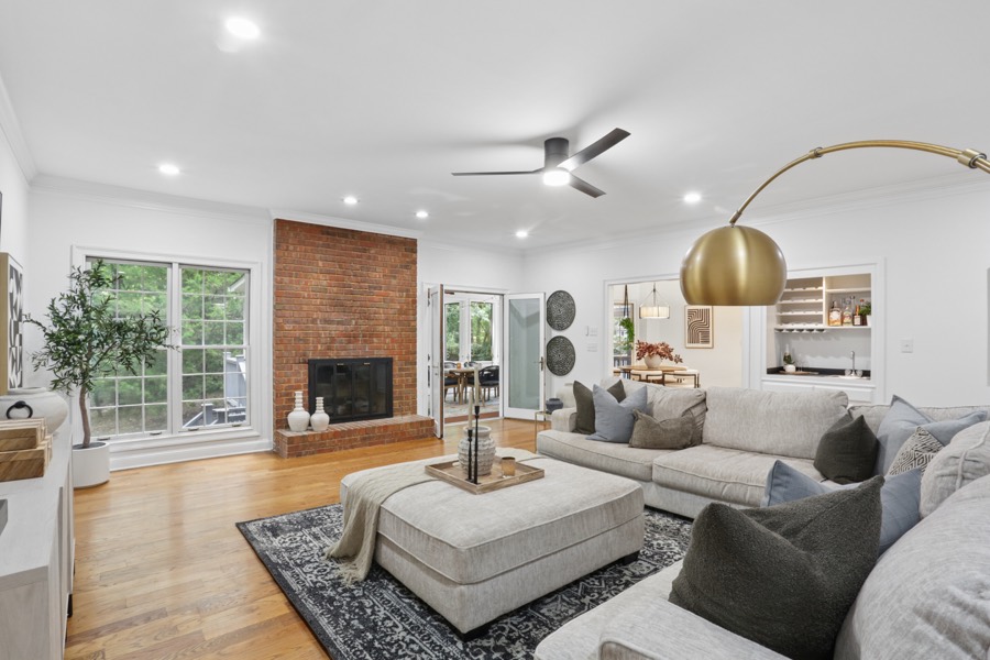 3410 Donegal Way, Snellville — Living room