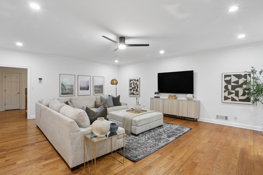 3410 Donegal Way, Snellville — Living room — second angle