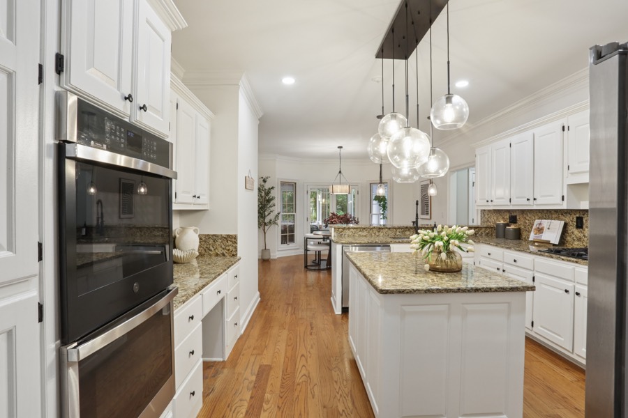 3410 Donegal Way, Snellville — Kitchen